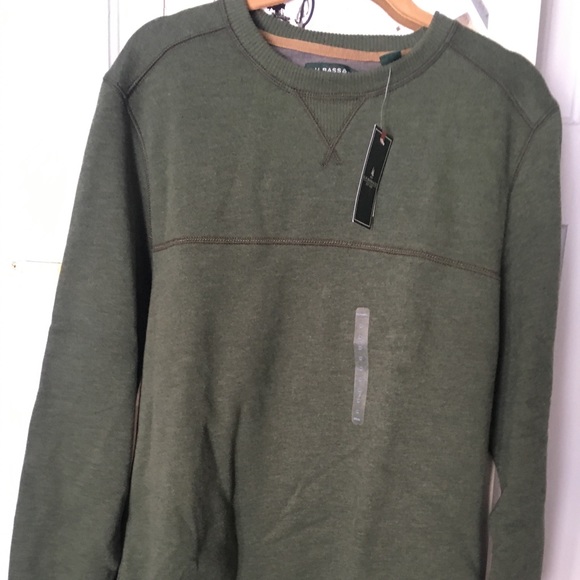 NWT, Bass green crew neck sweater - Picture 4 of 4